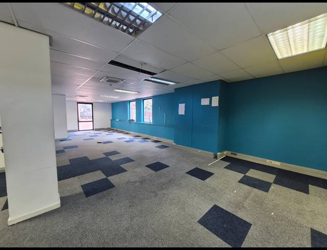 304M² OFFICE TO LET IN SANDTON CENTRAL